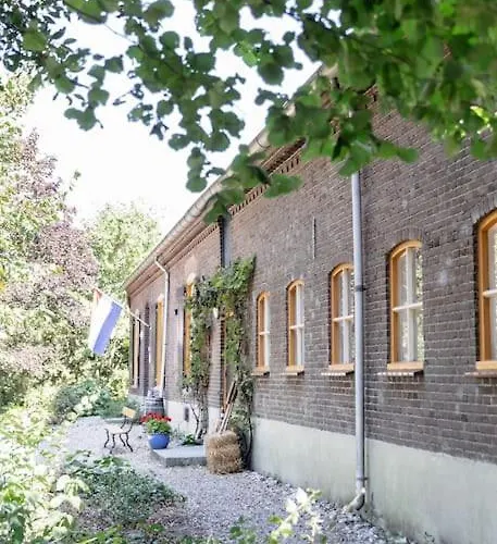 Sterrenbos Wellness Holiday home *