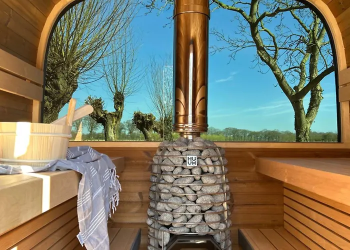 Sterrenbos Wellness Holiday home *